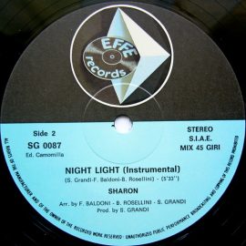 Sharon (2) - Gigoló